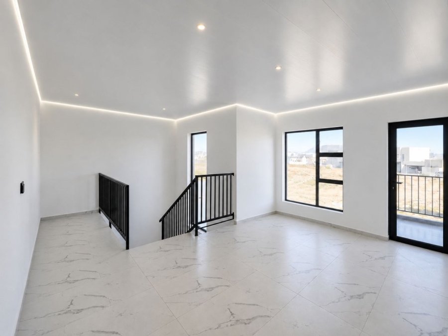 4 Bedroom Property for Sale in Sandown Western Cape
